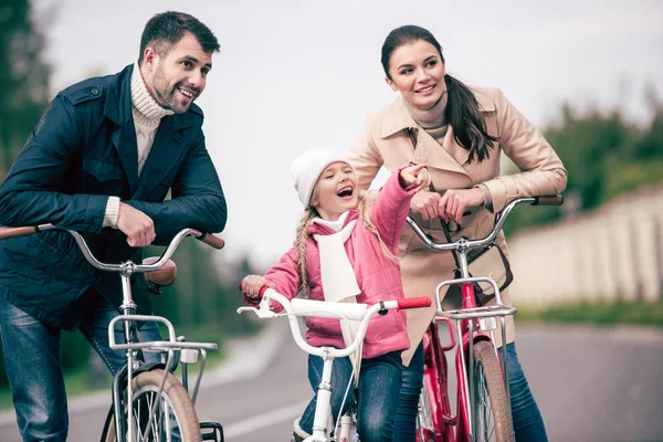幸福的家庭，与骑自行车