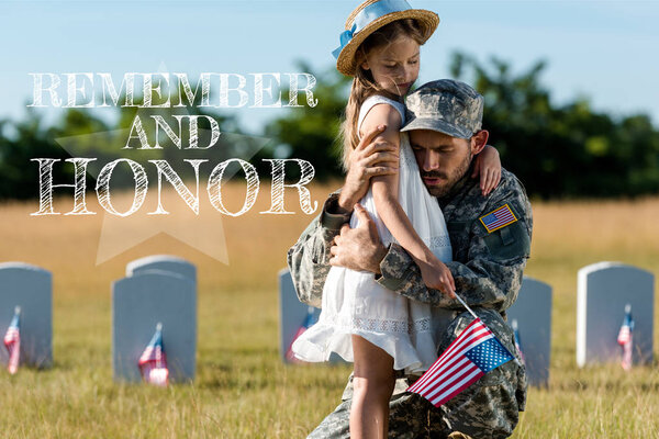 军人父亲在墓地的墓碑附近拥抱孩子，记起和荣誉插图 图片素材