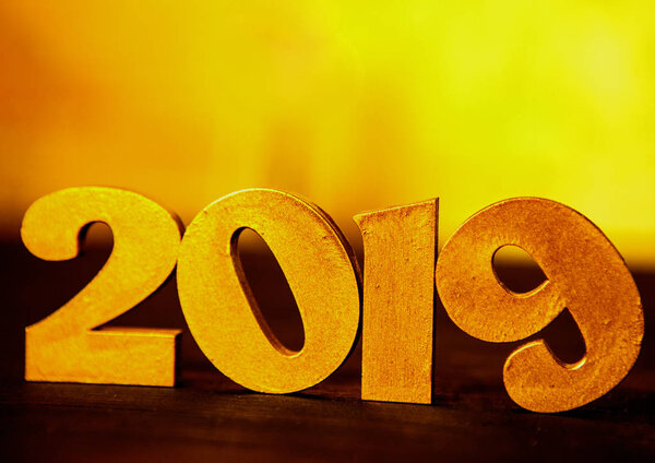 新年概念。快乐新年横幅与黄金2019年数字。2019年创意背景.  图片素材